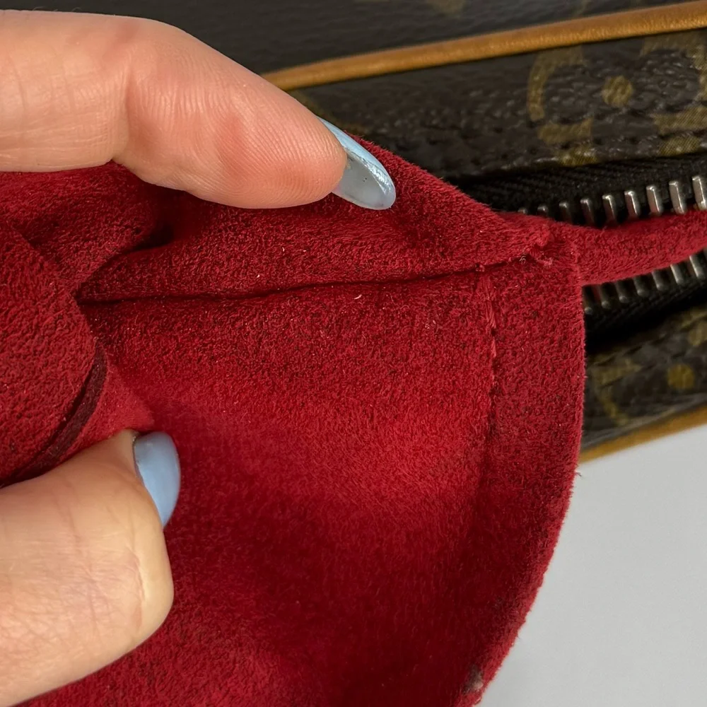 ✨SOLD✨ Vintage Louis Vuitton Croissant PM - Picture 13 of 13